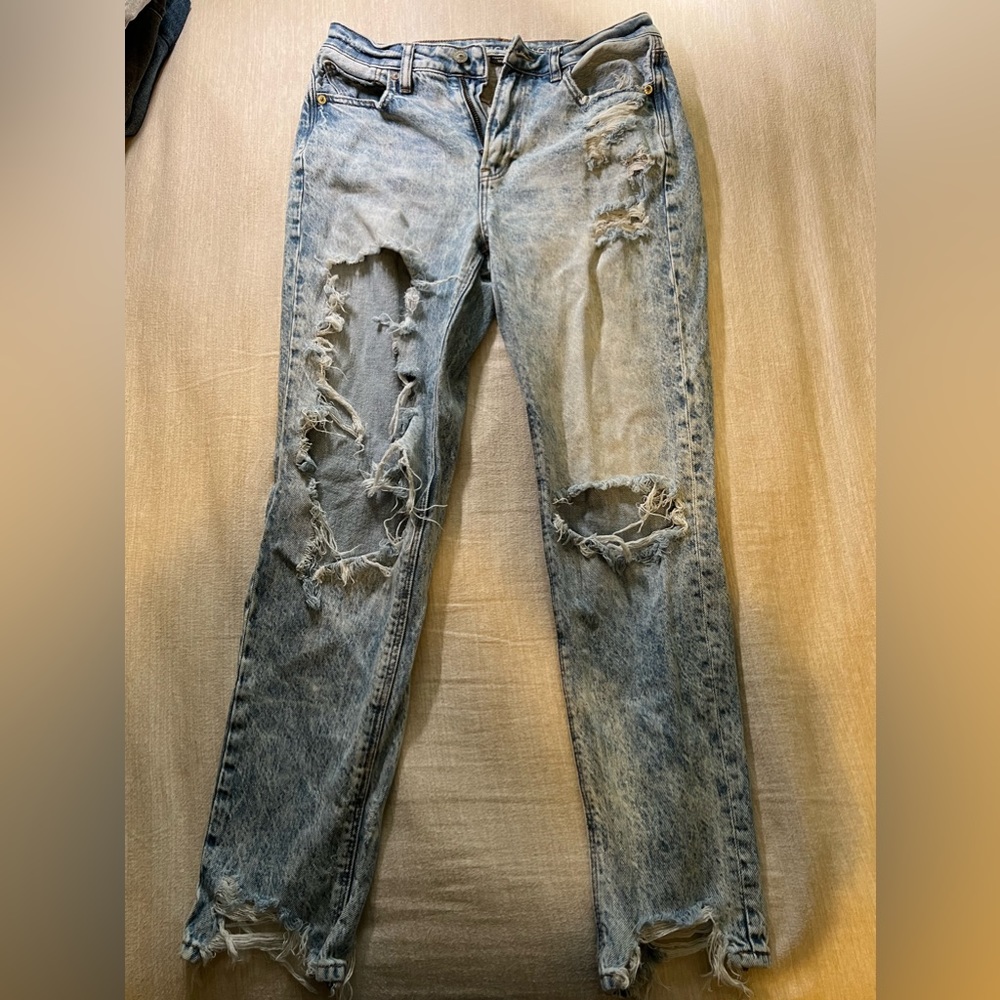 American Eagle Mom Jeans